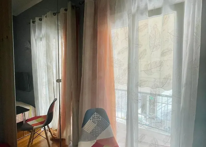 Beautiful View - 2 Bedroom Apartment