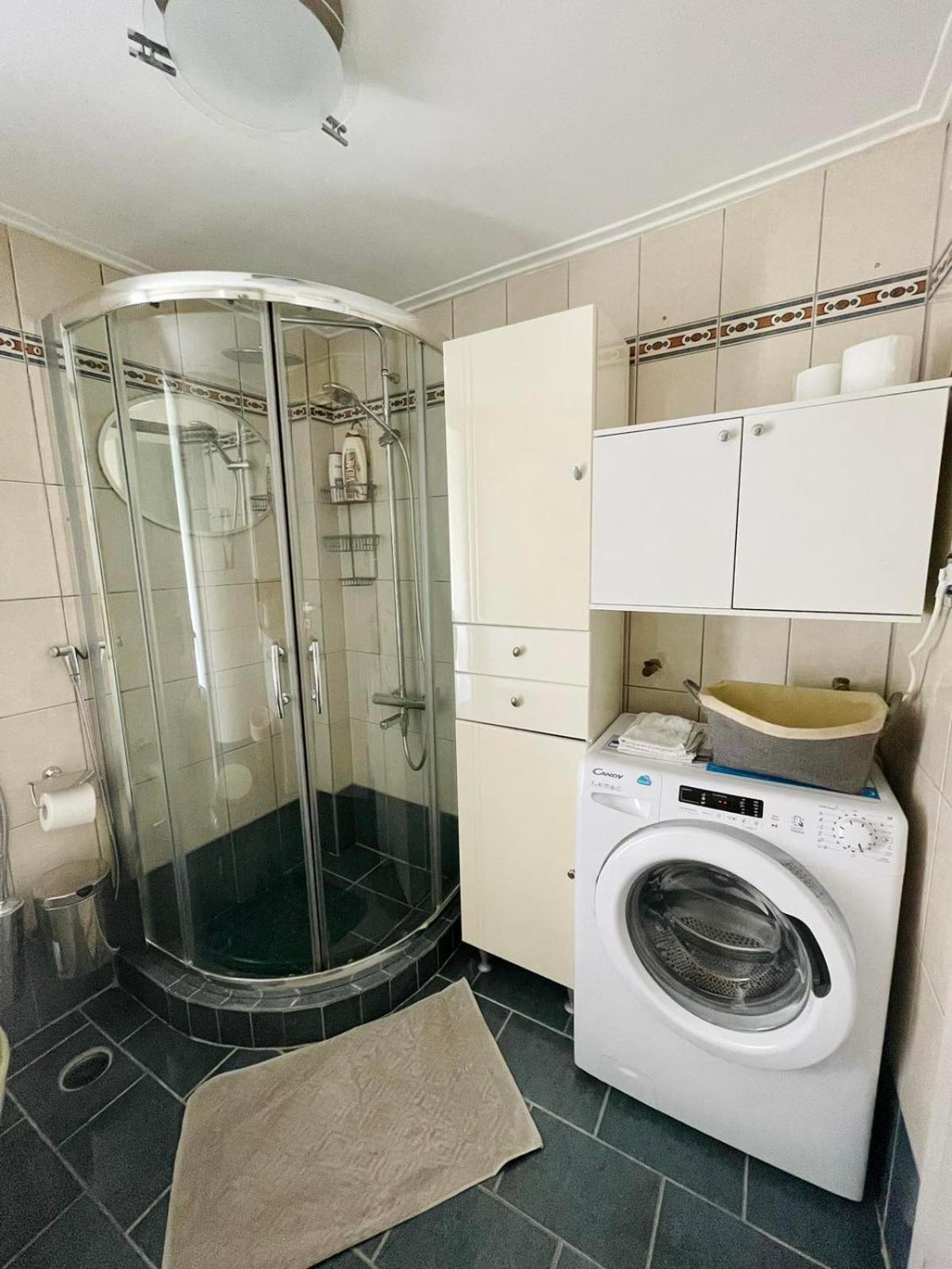 Beautiful View - 2 Bedroom Athens